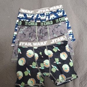 Boys Mandalorian, Grogu size 10 boxers
